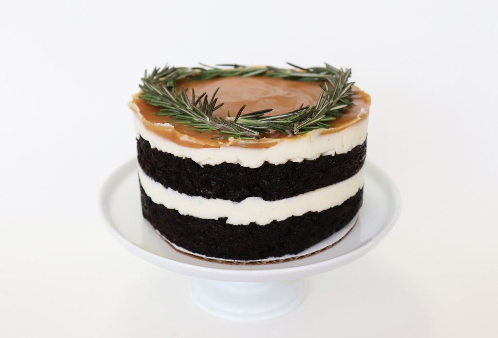 dark chocolate caramel&nbsp;cake